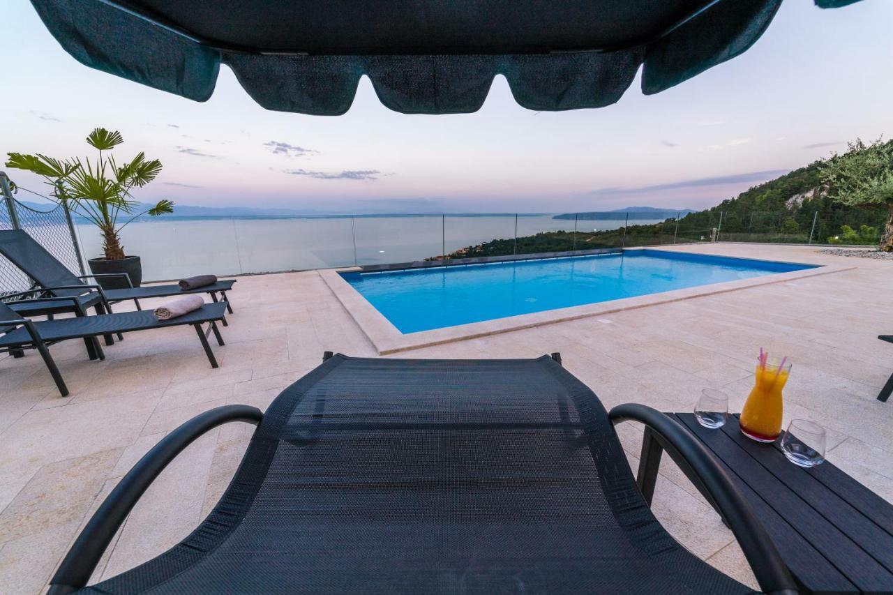 Villa Visum Poljane Bagian luar foto