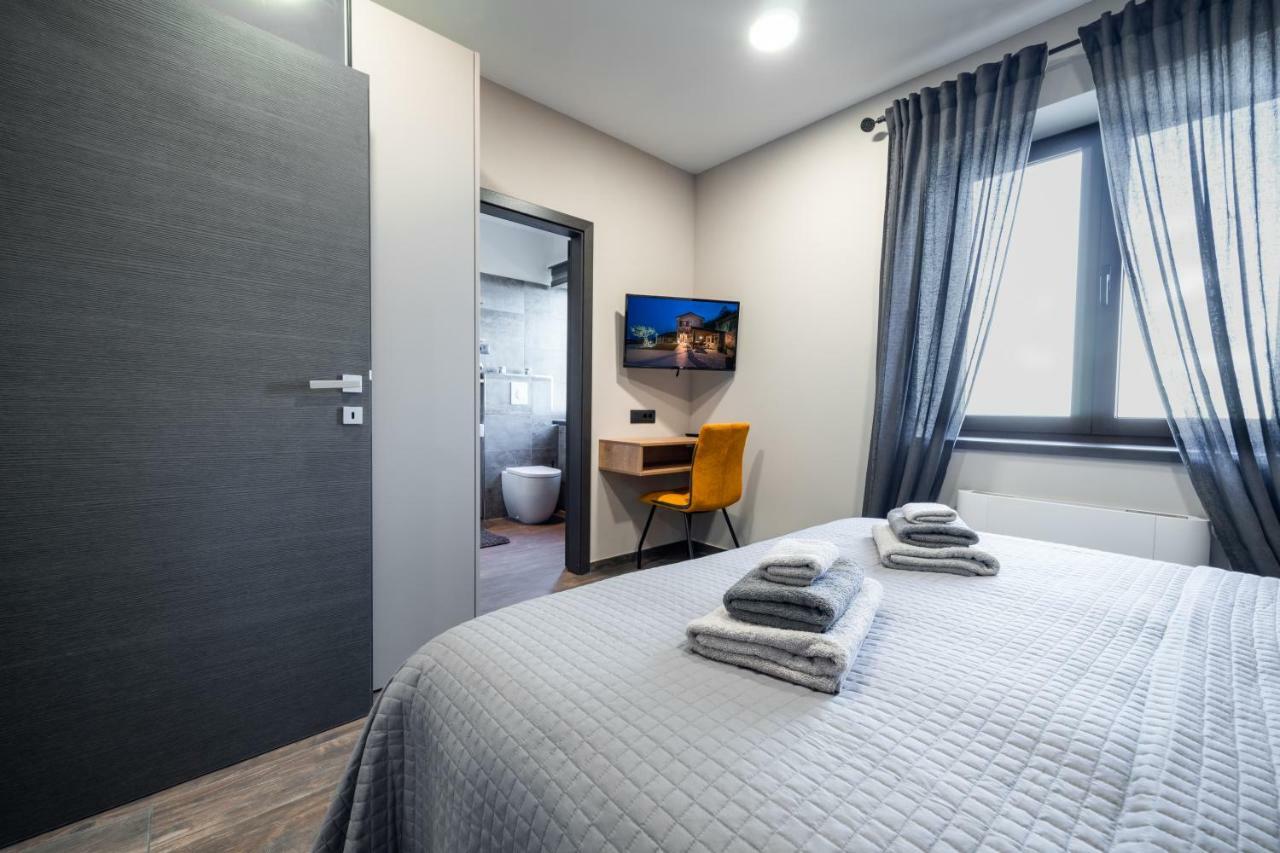 Villa Visum Poljane Bagian luar foto