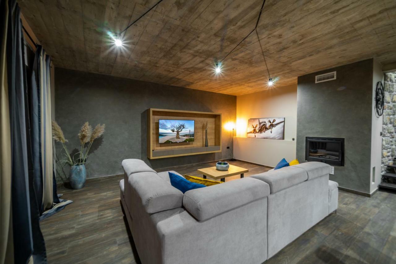 Villa Visum Poljane Bagian luar foto
