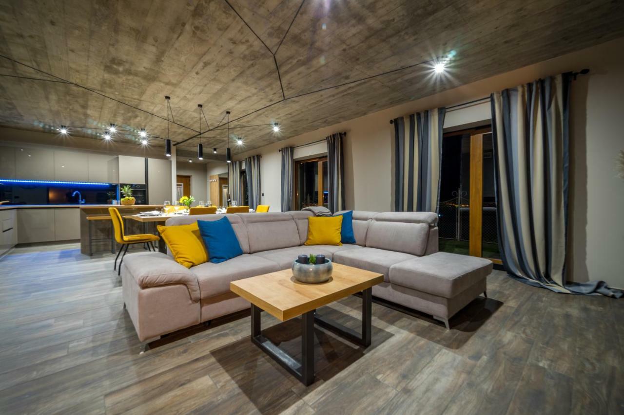 Villa Visum Poljane Bagian luar foto